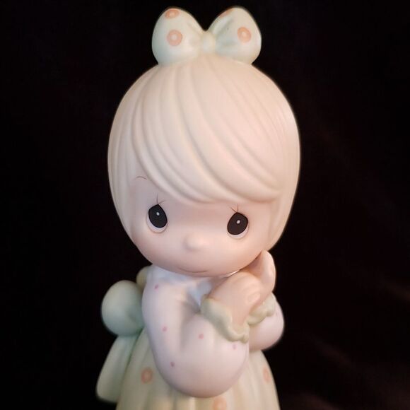 Vintage Precious Moments Porcelain Figurine 1999 "I'll Weight For You" #521469 - Picture 5 of 8